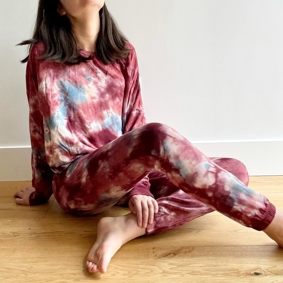 NWT Coord set Young Fabulous & Broke RED Tie Dye  Jogger Set - XS - Picture 1 of 15